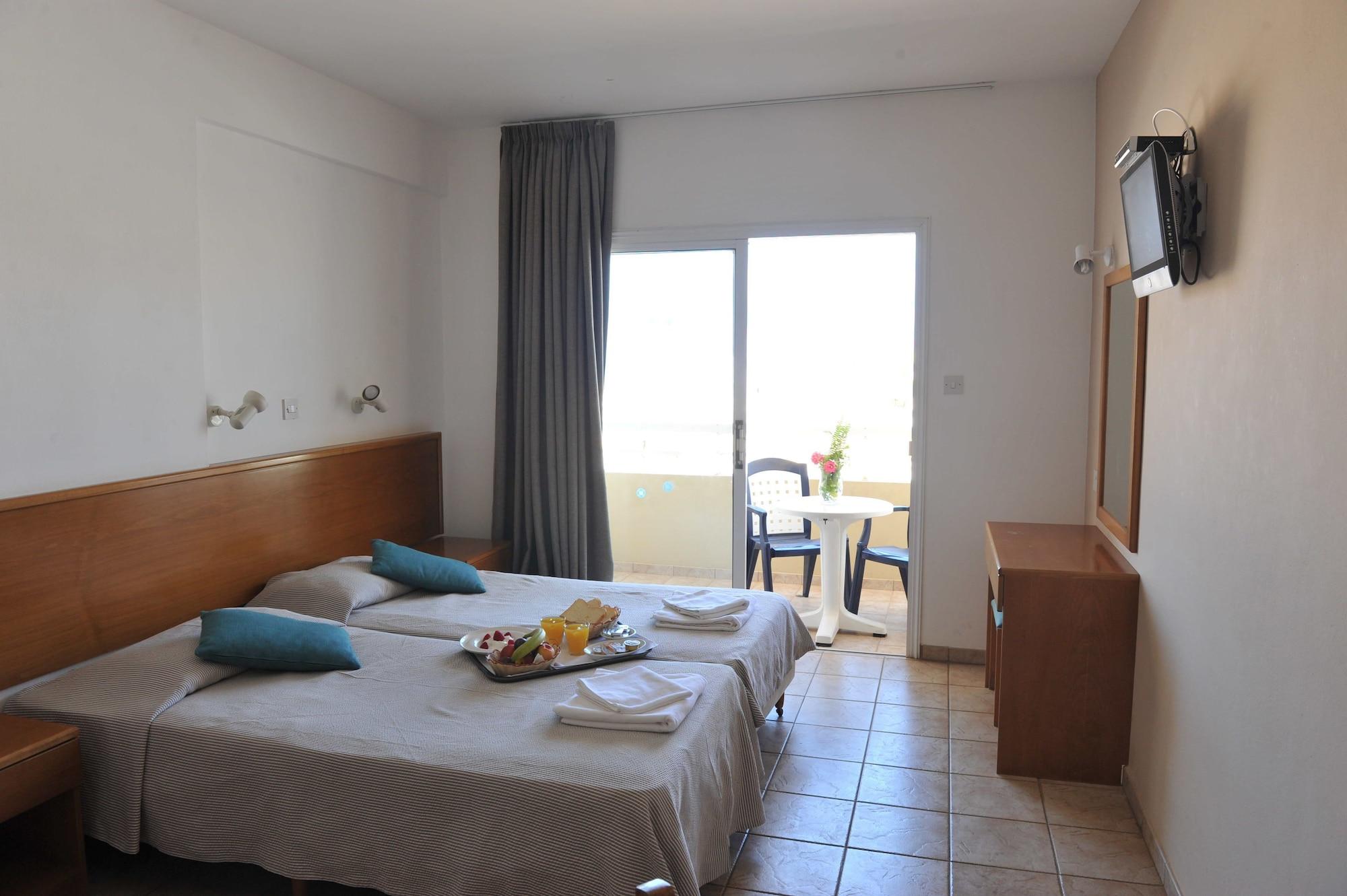 Captain Karas Holidays Apartments Protaras Bagian luar foto