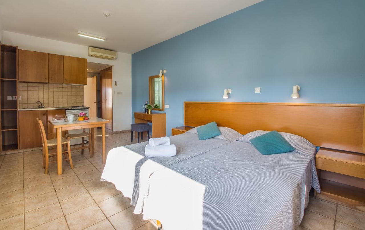 Captain Karas Holidays Apartments Protaras Bagian luar foto